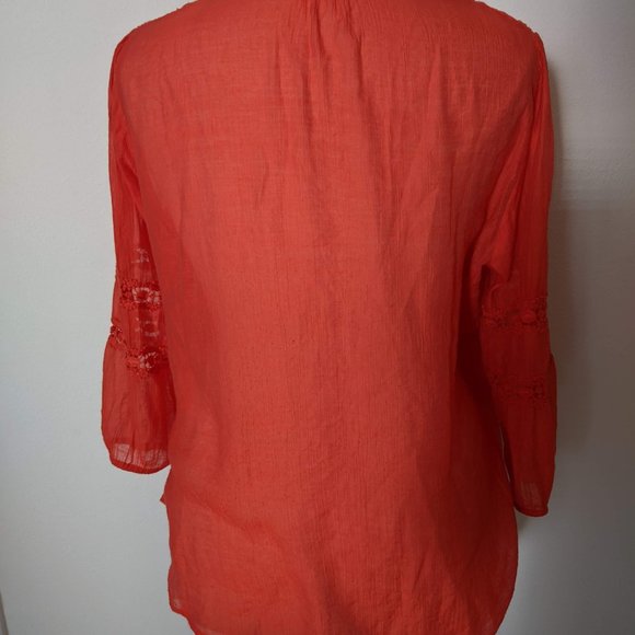 Summer! Light as Air Crochet Detail Blouse - Picture 4 of 5